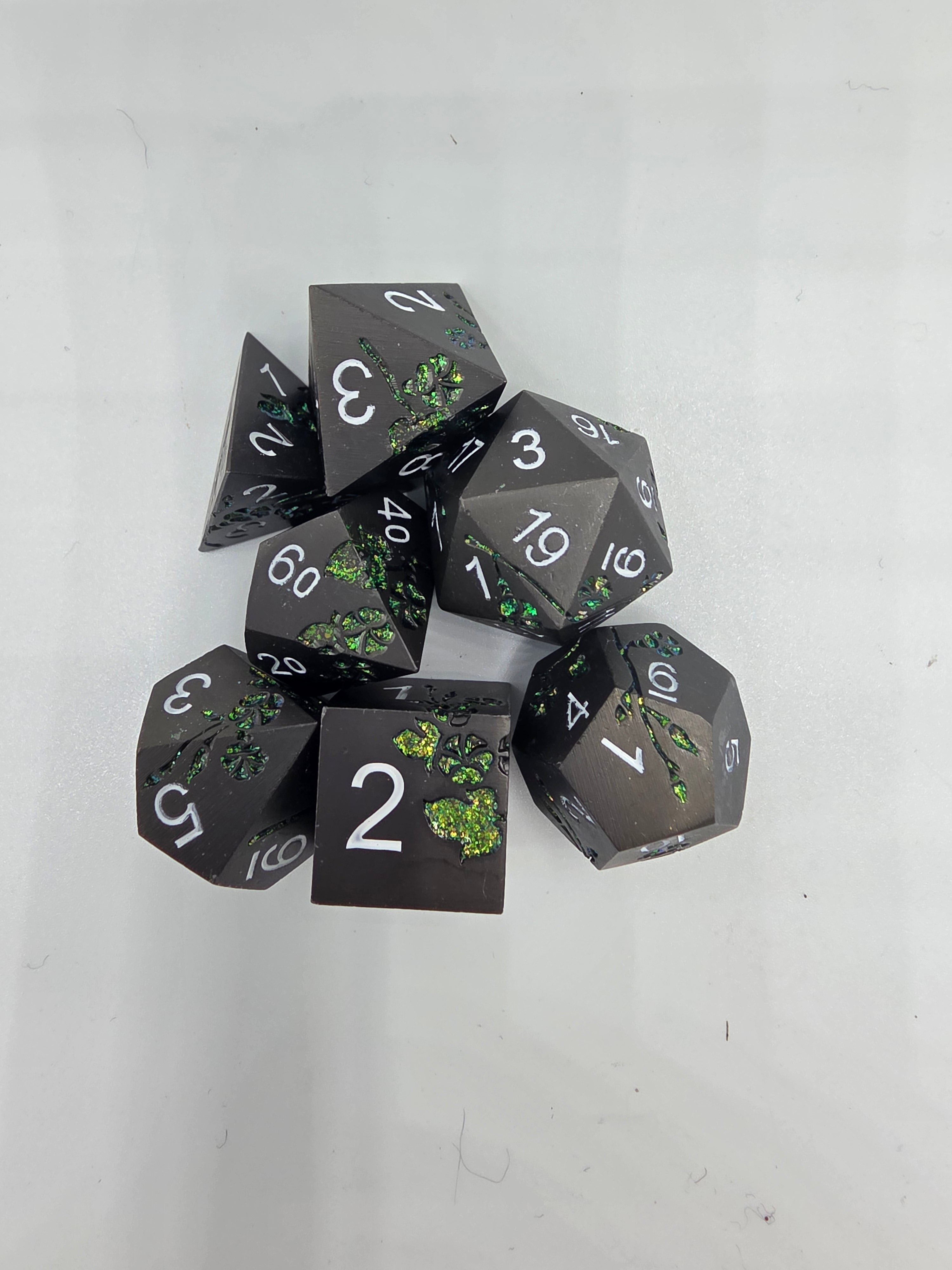 Glitter flower dice set