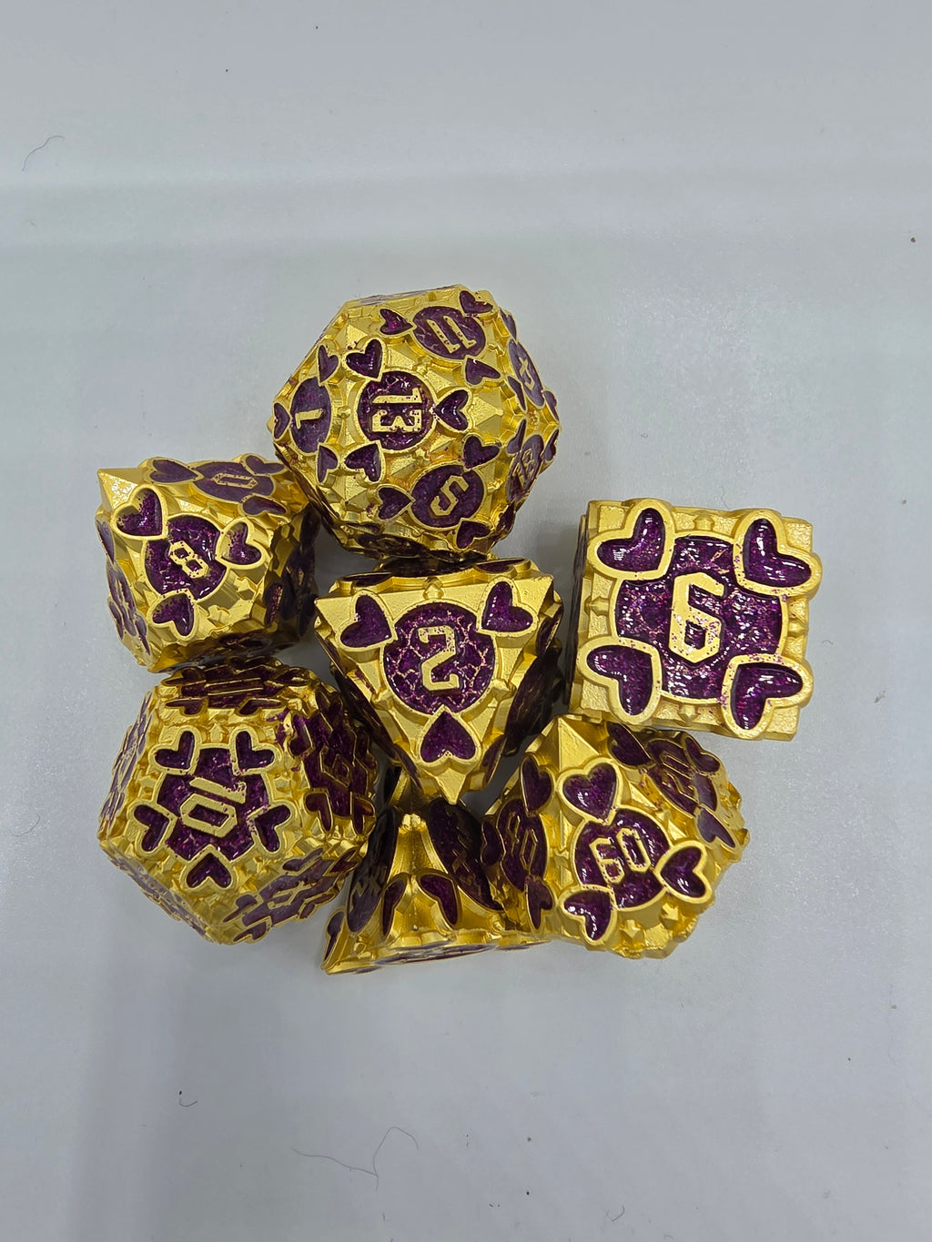 Fancy heart-shaped dice set