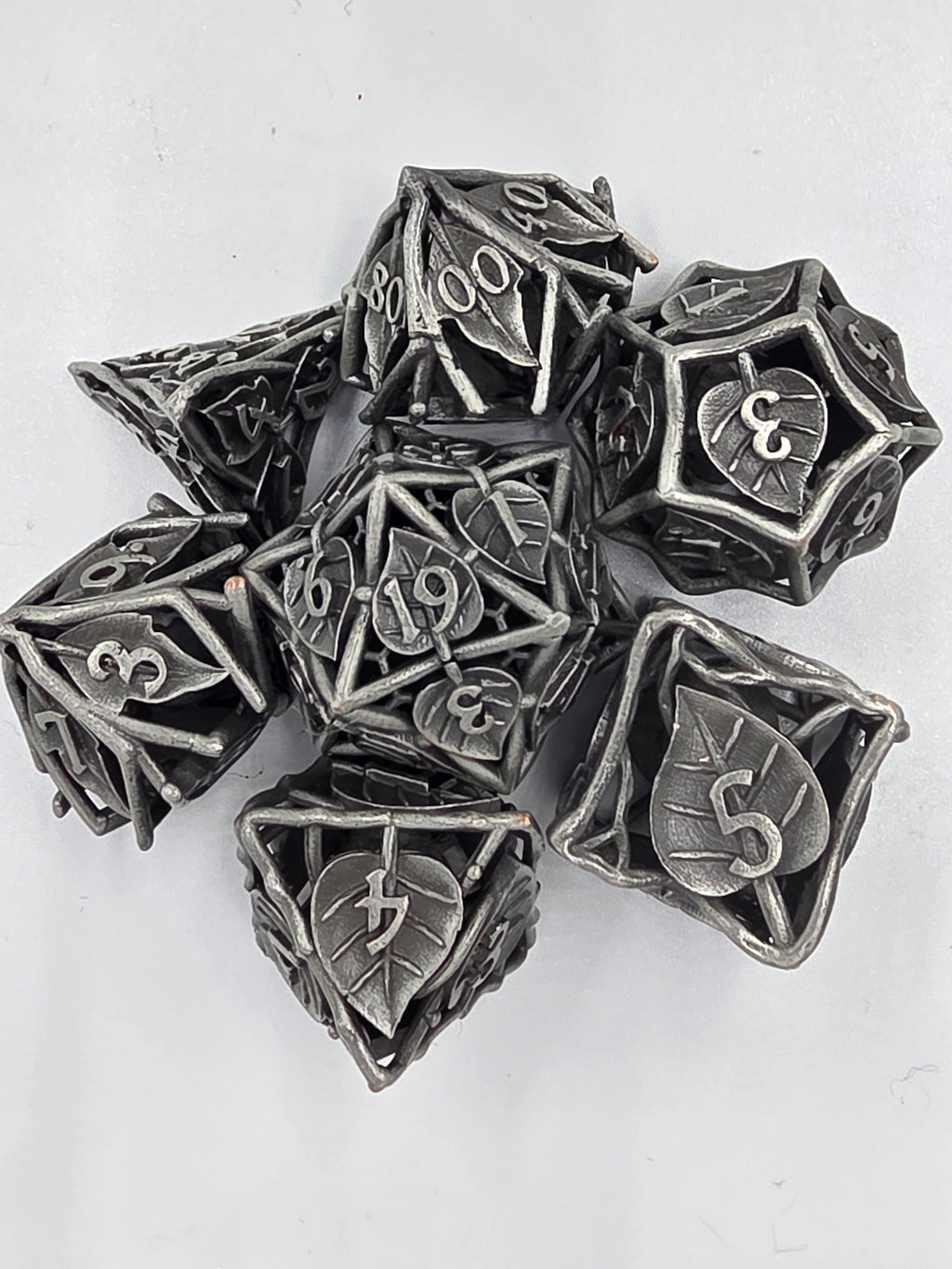 Matte hollow leaf dice set