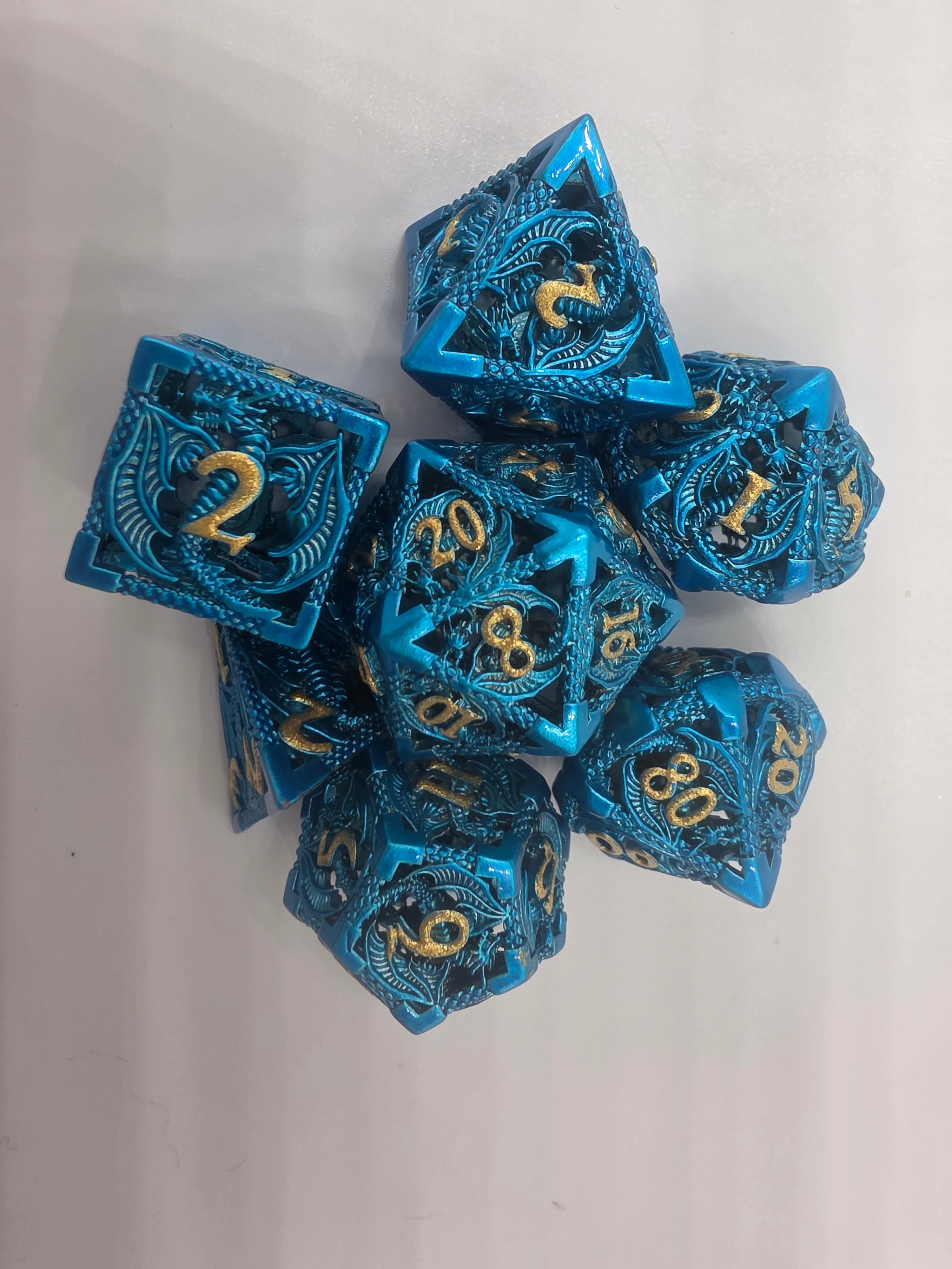 Hollow dragon dice set
