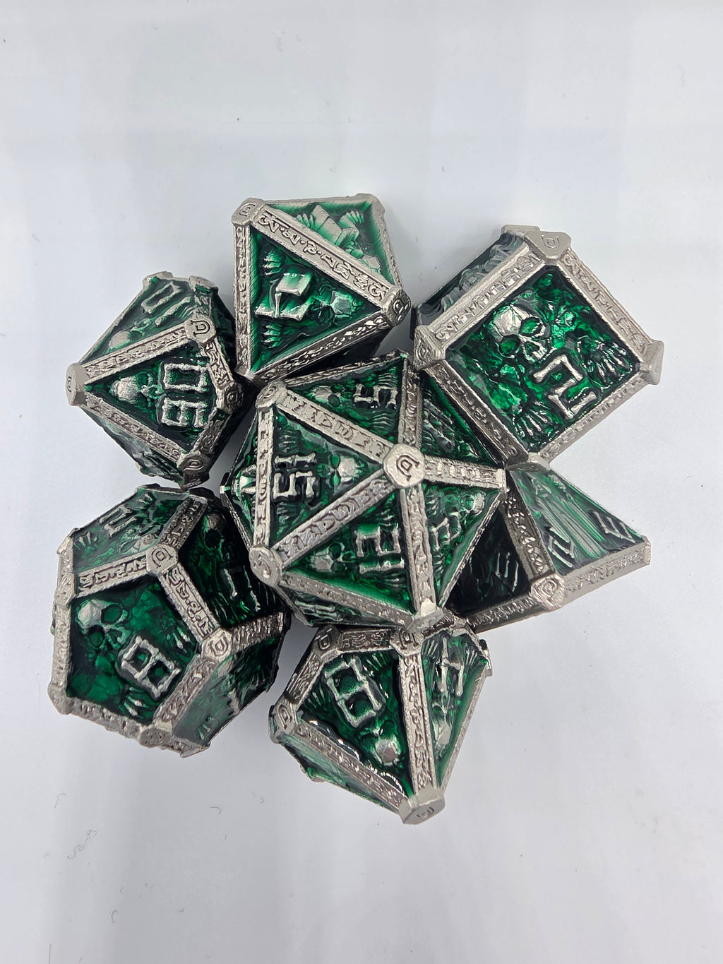 Acid splash skull dice set