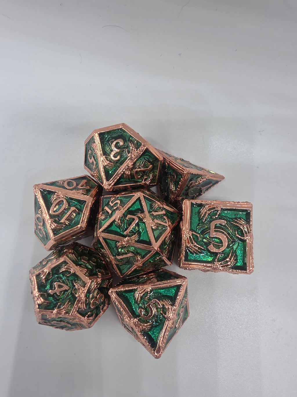Hands on metal dice set