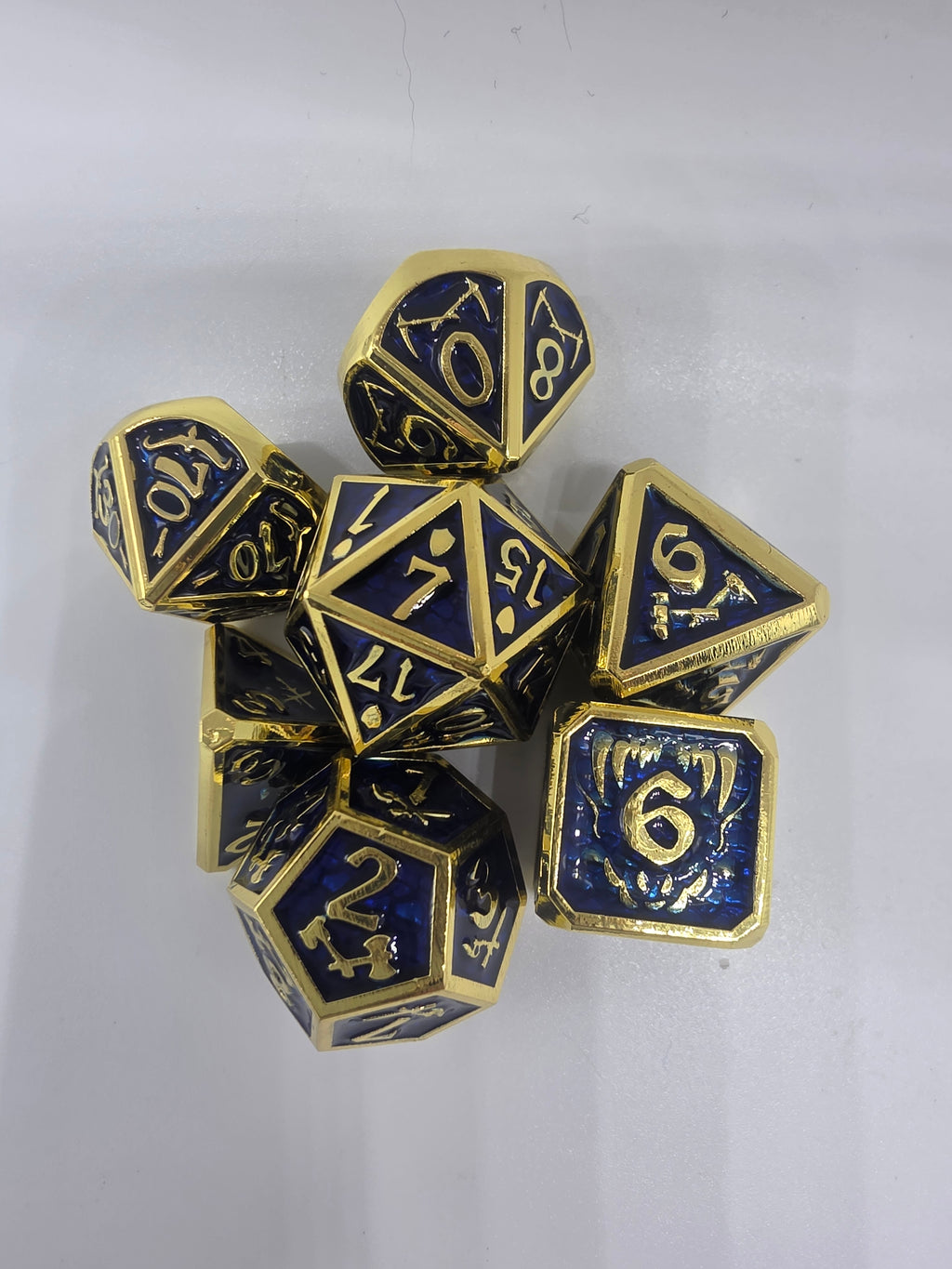 Weapon metal dice set