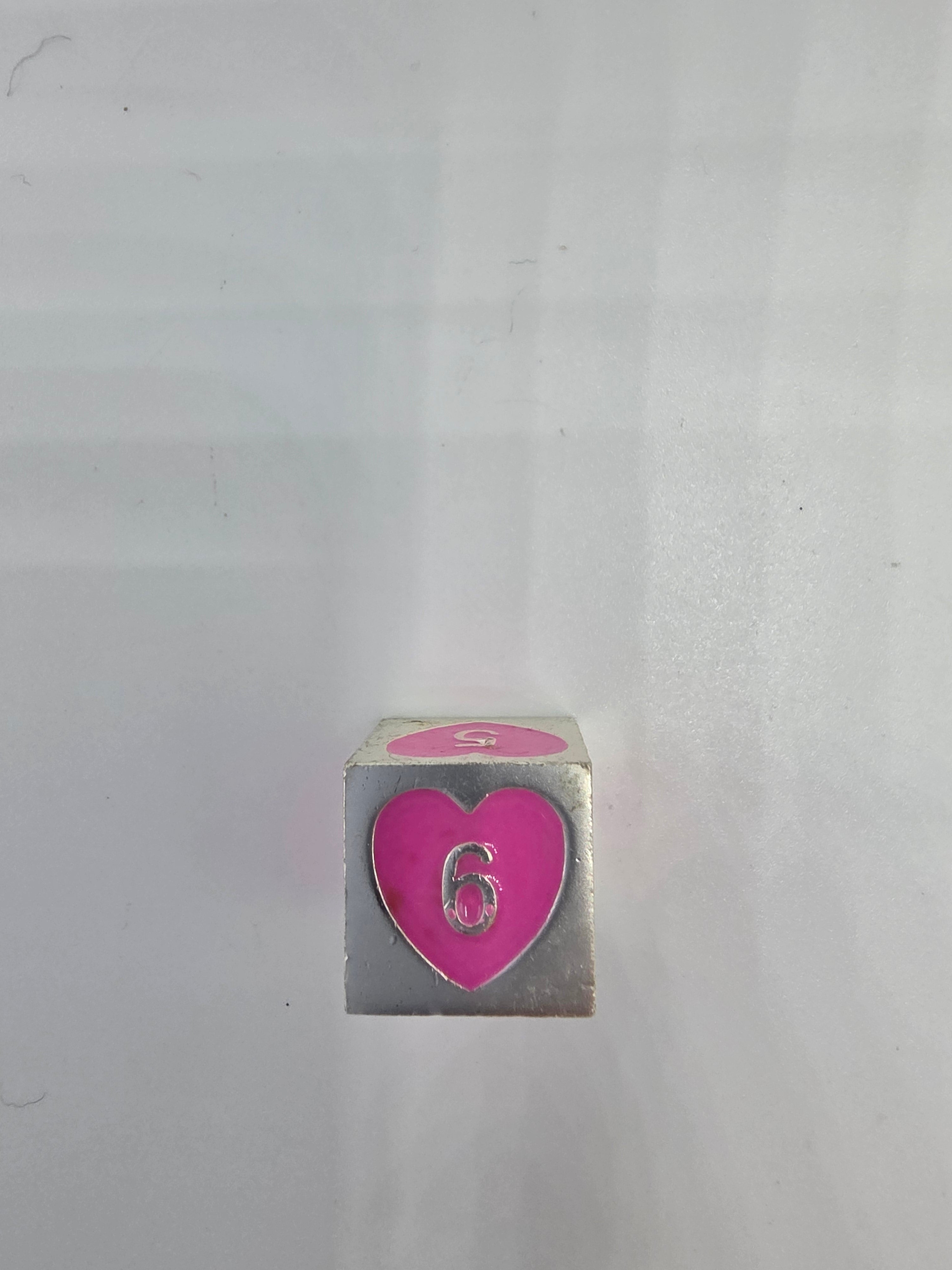 Heart-shaped dice set