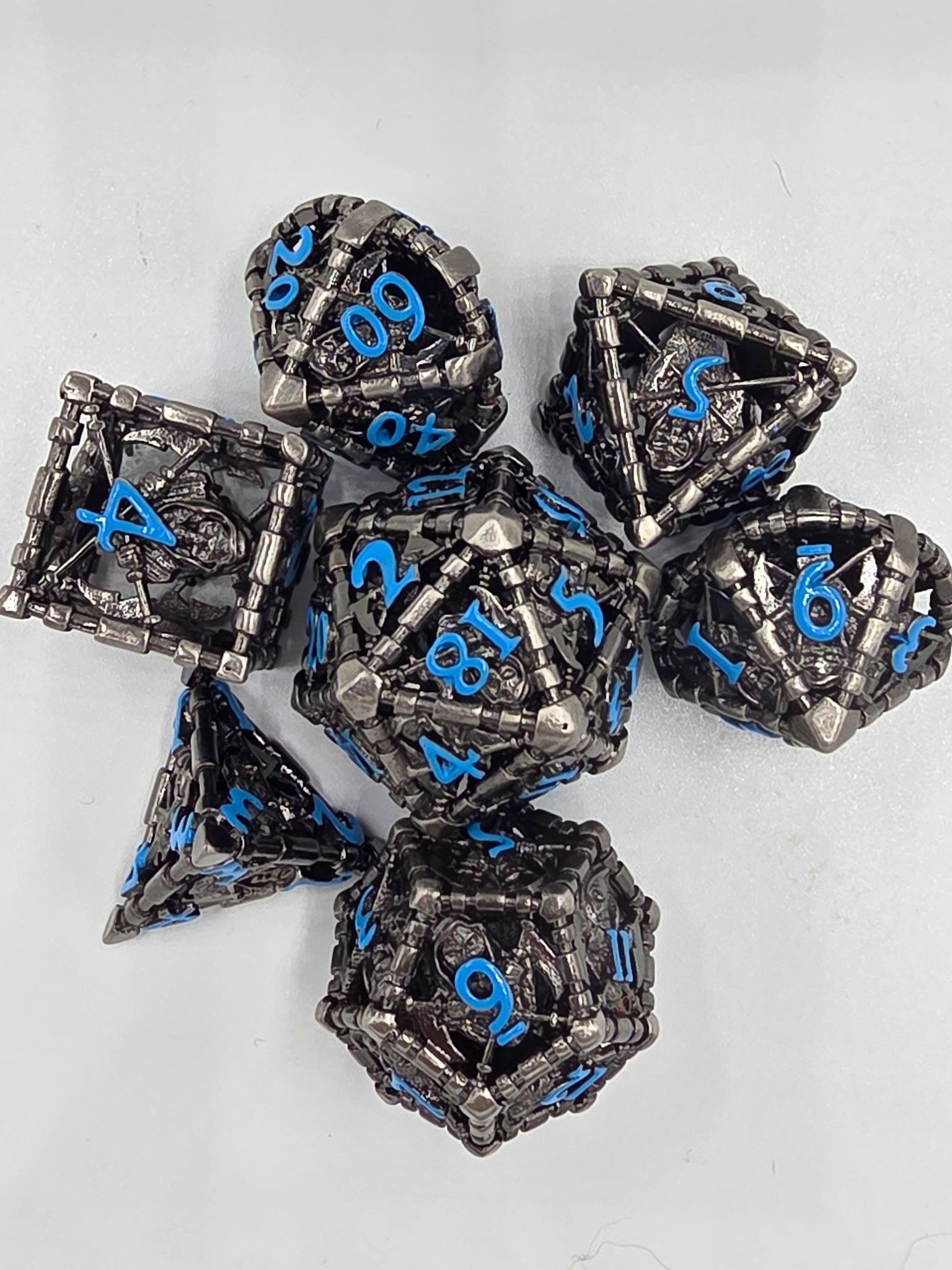 Hollow reaper dice set